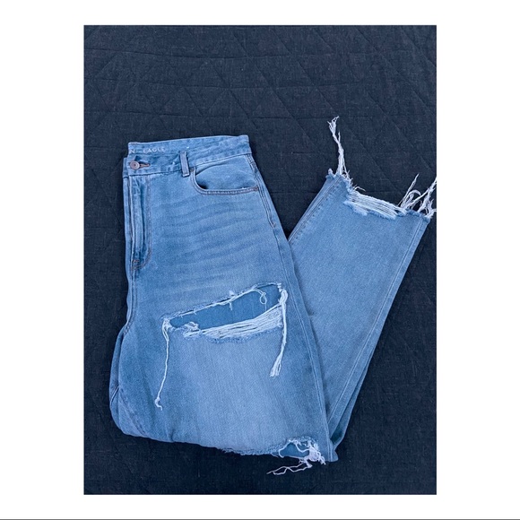 American Eagle Outfitters Denim - American Eagle Curvy Mom Jeans
